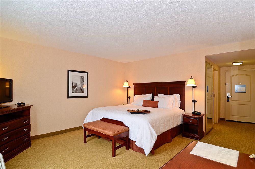 Hampton Inn & Suites By Hilton Plymouth Bagian luar foto