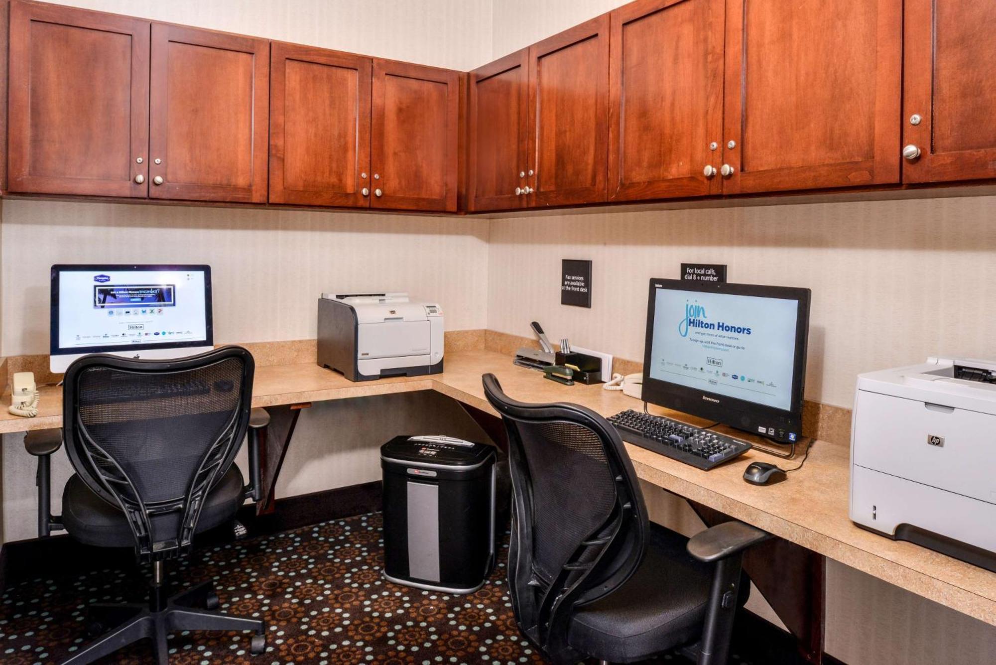 Hampton Inn & Suites By Hilton Plymouth Bagian luar foto