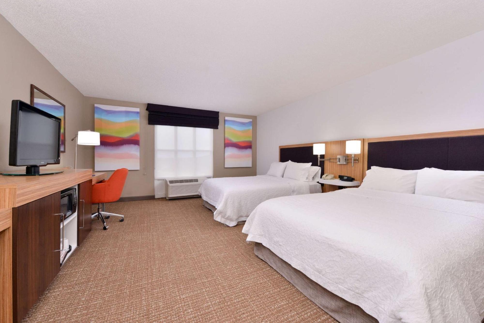 Hampton Inn & Suites By Hilton Plymouth Bagian luar foto