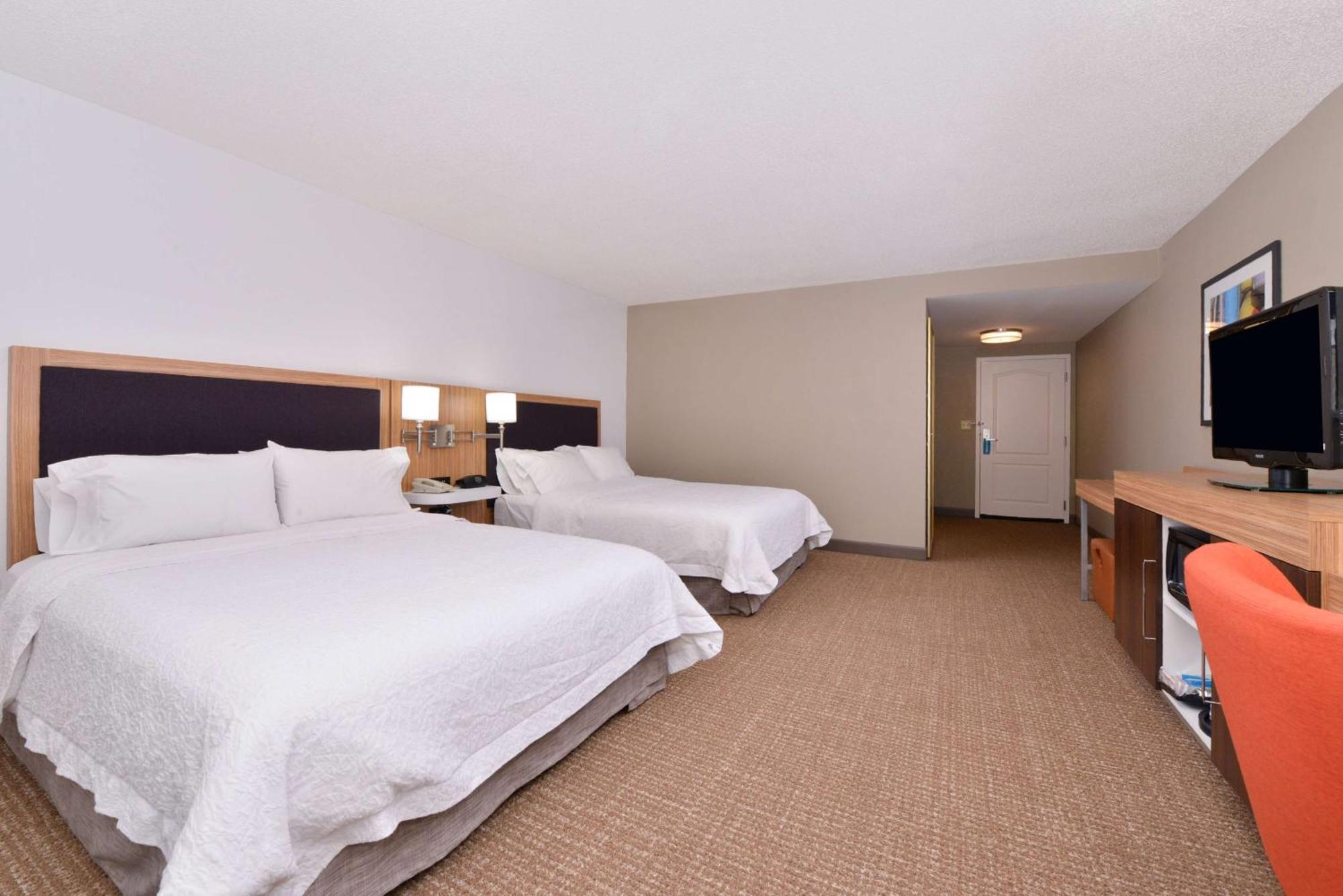 Hampton Inn & Suites By Hilton Plymouth Bagian luar foto
