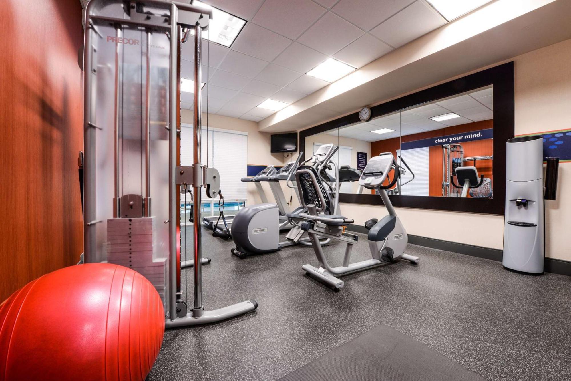 Hampton Inn & Suites By Hilton Plymouth Bagian luar foto