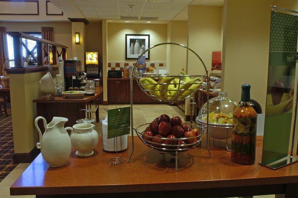 Hampton Inn & Suites By Hilton Plymouth Restoran foto