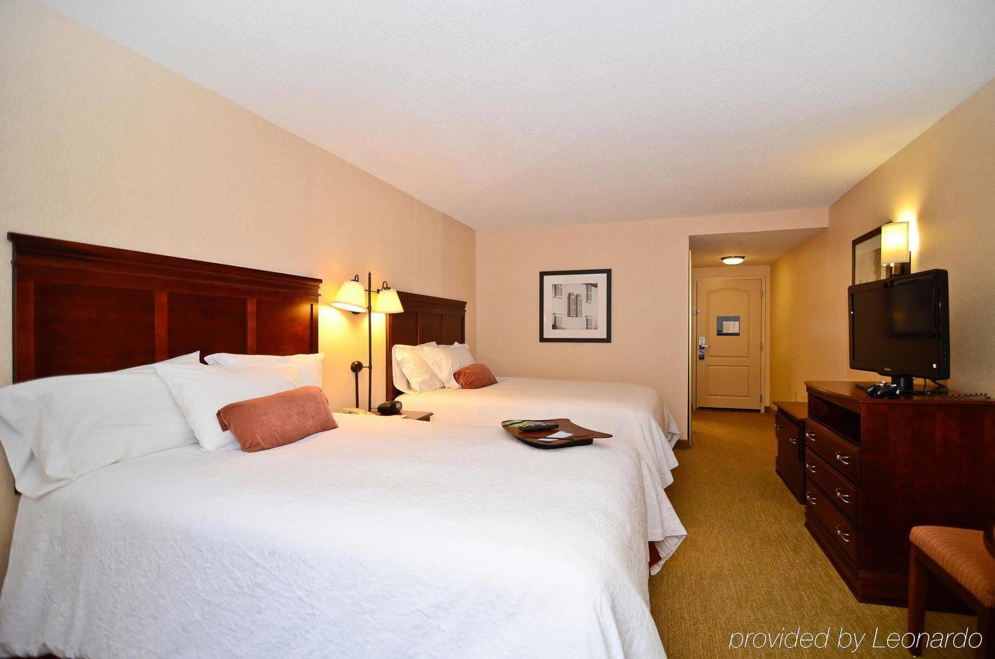 Hampton Inn & Suites By Hilton Plymouth Bagian luar foto