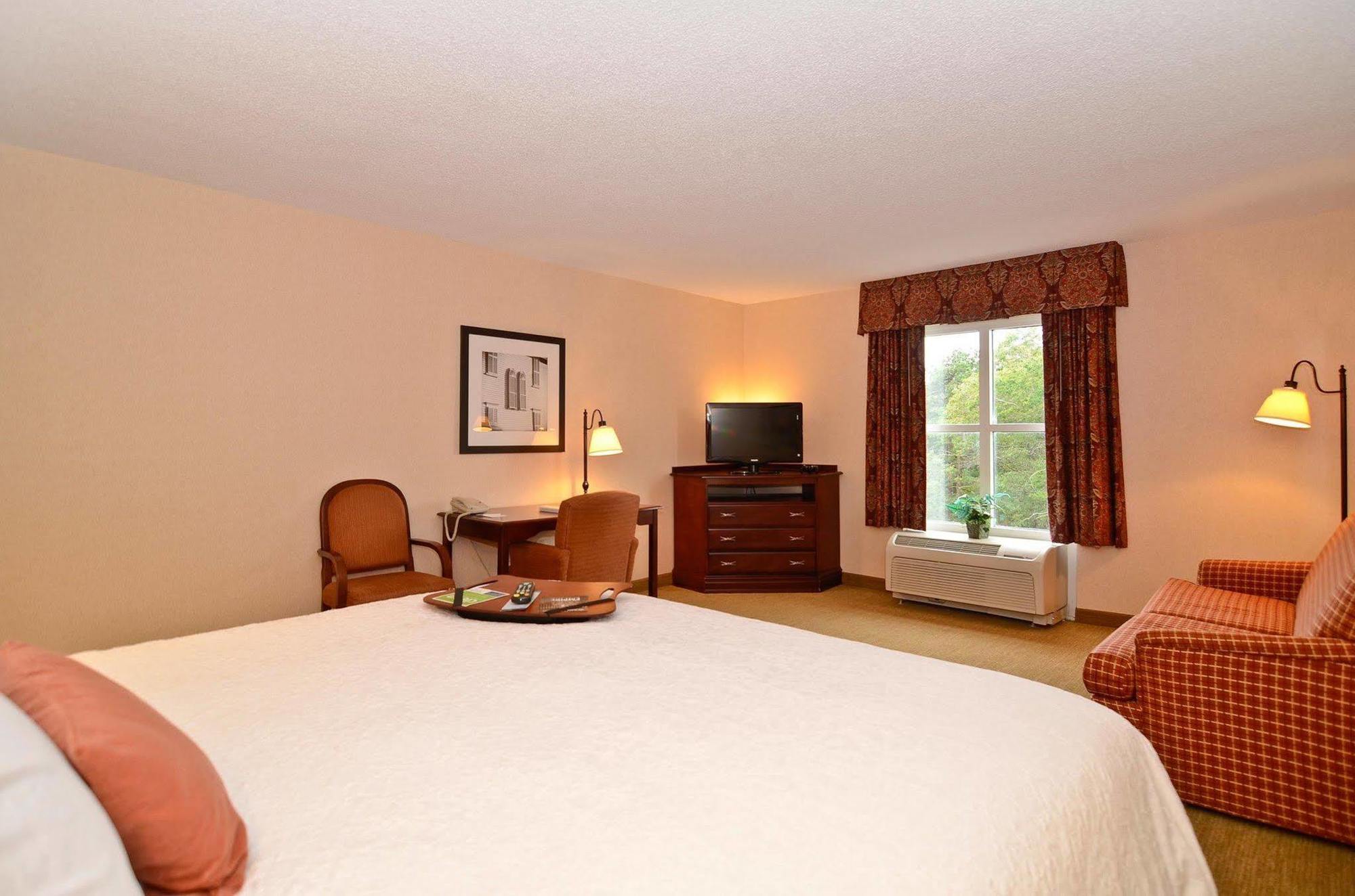 Hampton Inn & Suites By Hilton Plymouth Bagian luar foto