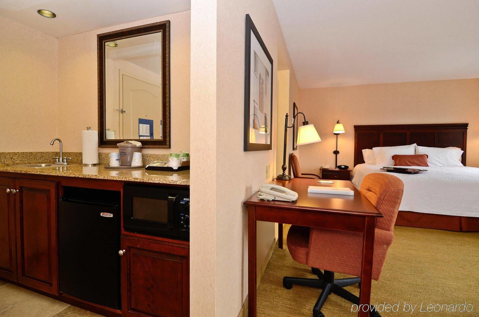 Hampton Inn & Suites By Hilton Plymouth Bagian luar foto