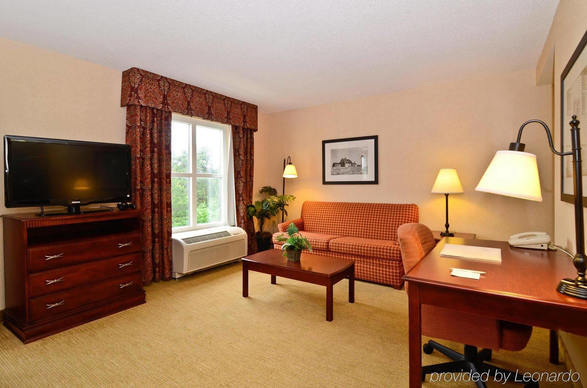 Hampton Inn & Suites By Hilton Plymouth Bagian luar foto