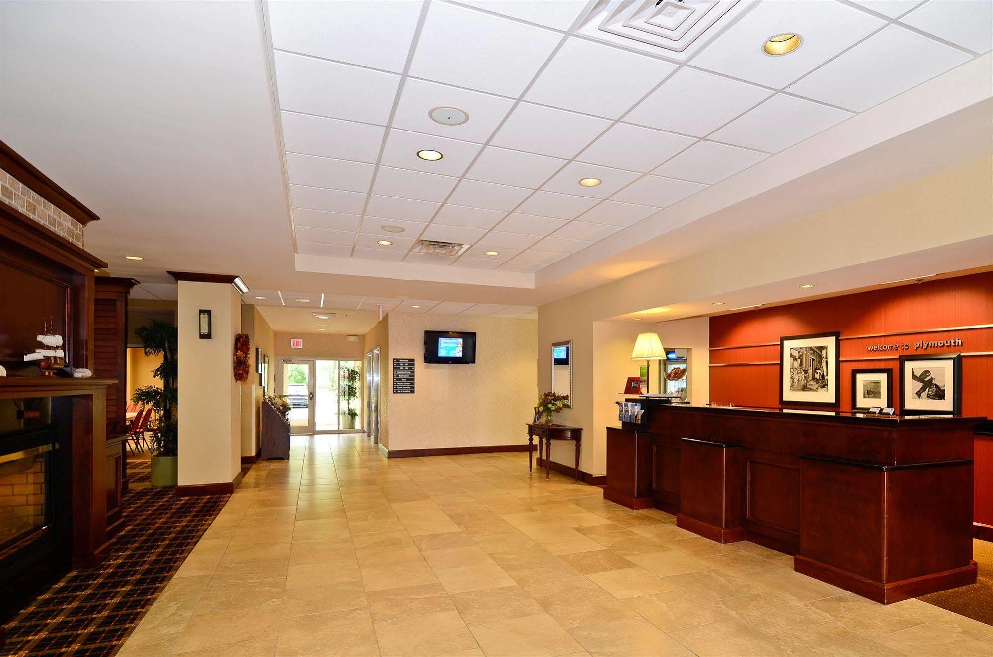 Hampton Inn & Suites By Hilton Plymouth Bagian luar foto